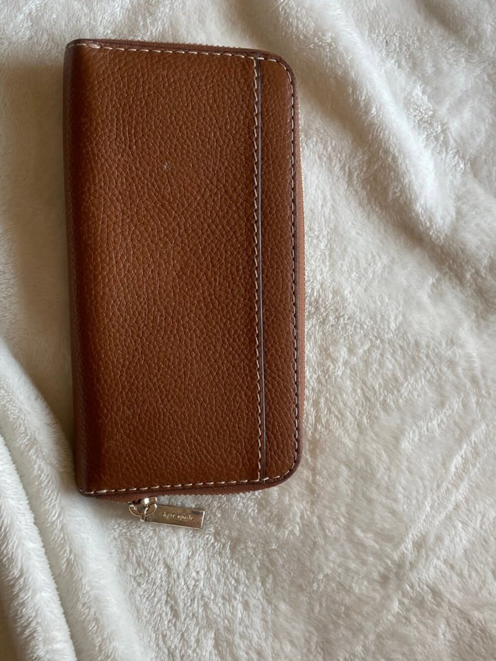 Kate Spade Wallet - Picture 2 of 5